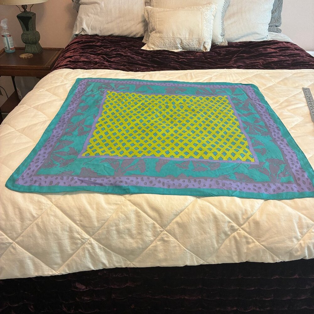 Gudrun Sjoden 30" square scarf NWT